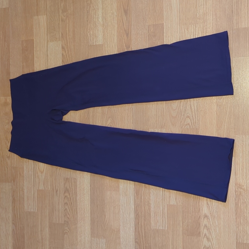 Athleta Plum, dark purple, yoga pants. Size small